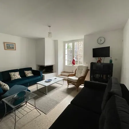 Le Plo - En Centre Village Holiday home *